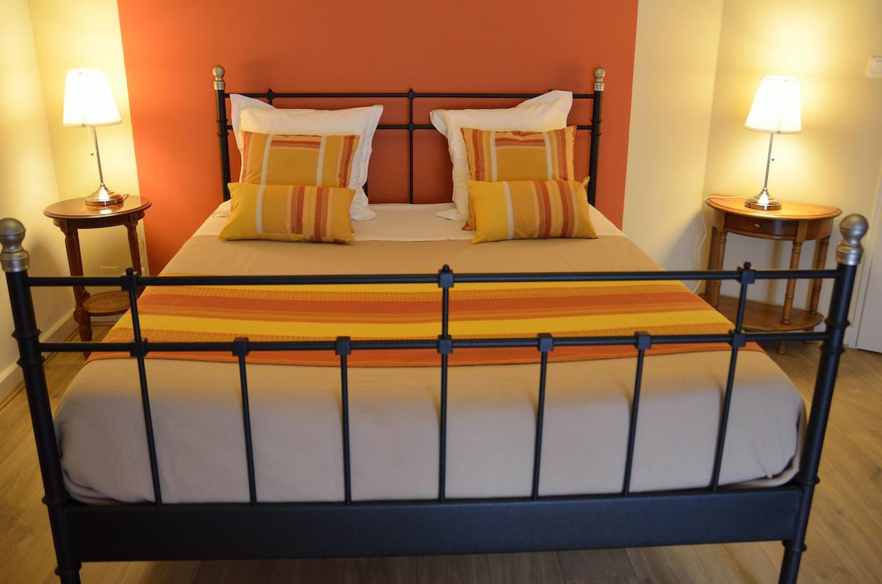 Chambre D'Hotes Le Jardin Des Pierres Dorees Marcy Rom bilde