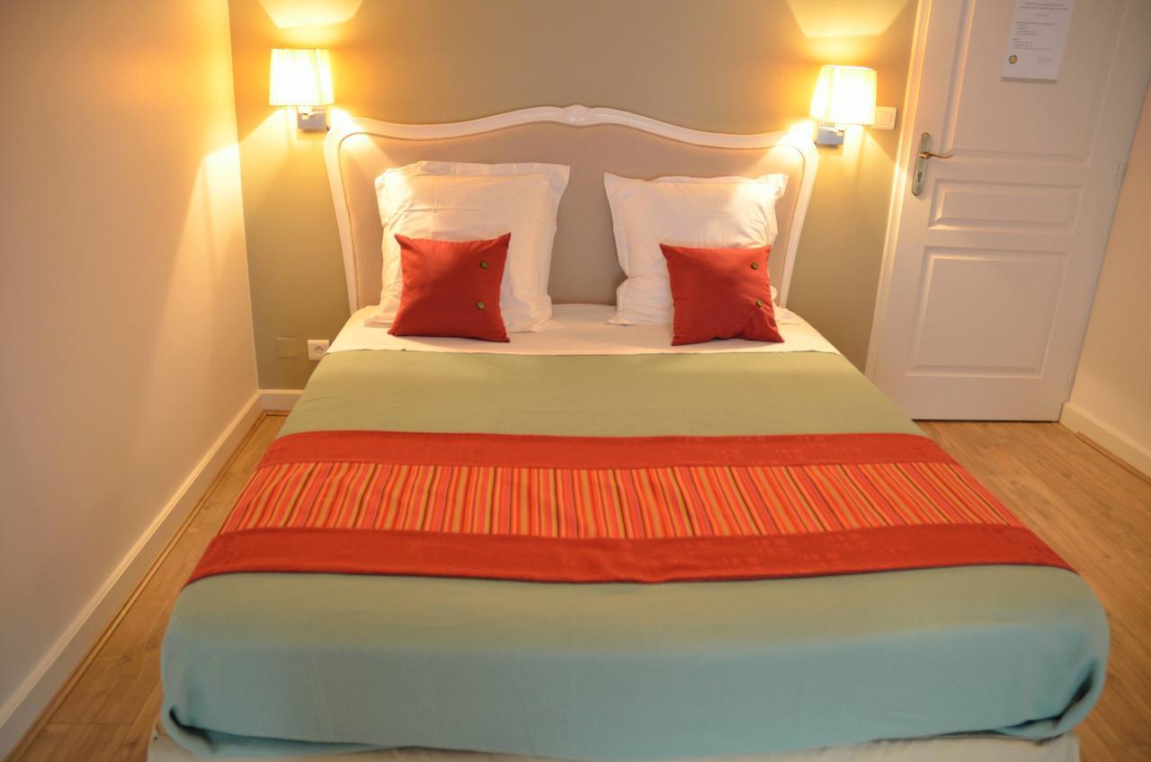 Chambre D'Hotes Le Jardin Des Pierres Dorees Marcy Rom bilde