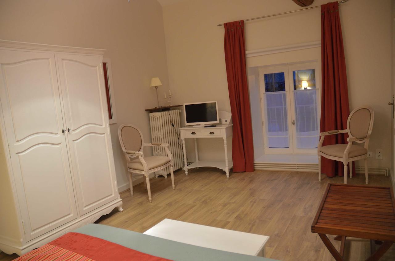 Chambre D'Hotes Le Jardin Des Pierres Dorees Marcy Rom bilde